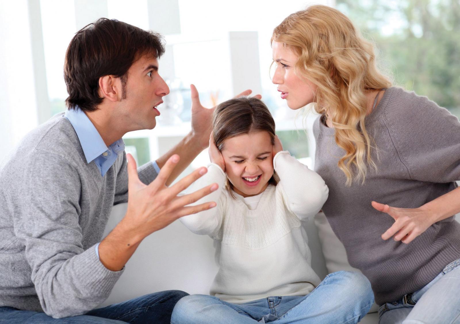 Cãi vã đến từ những suy nghĩ lệch lạc, và trách móc lẫn nhau (Ảnh minh họa)
